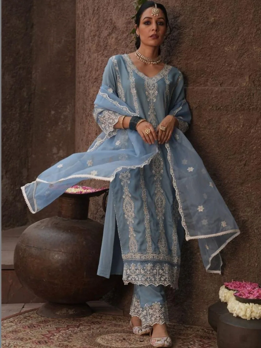Blue Ethnic Motifs Embroidered Cotton Kurta Set