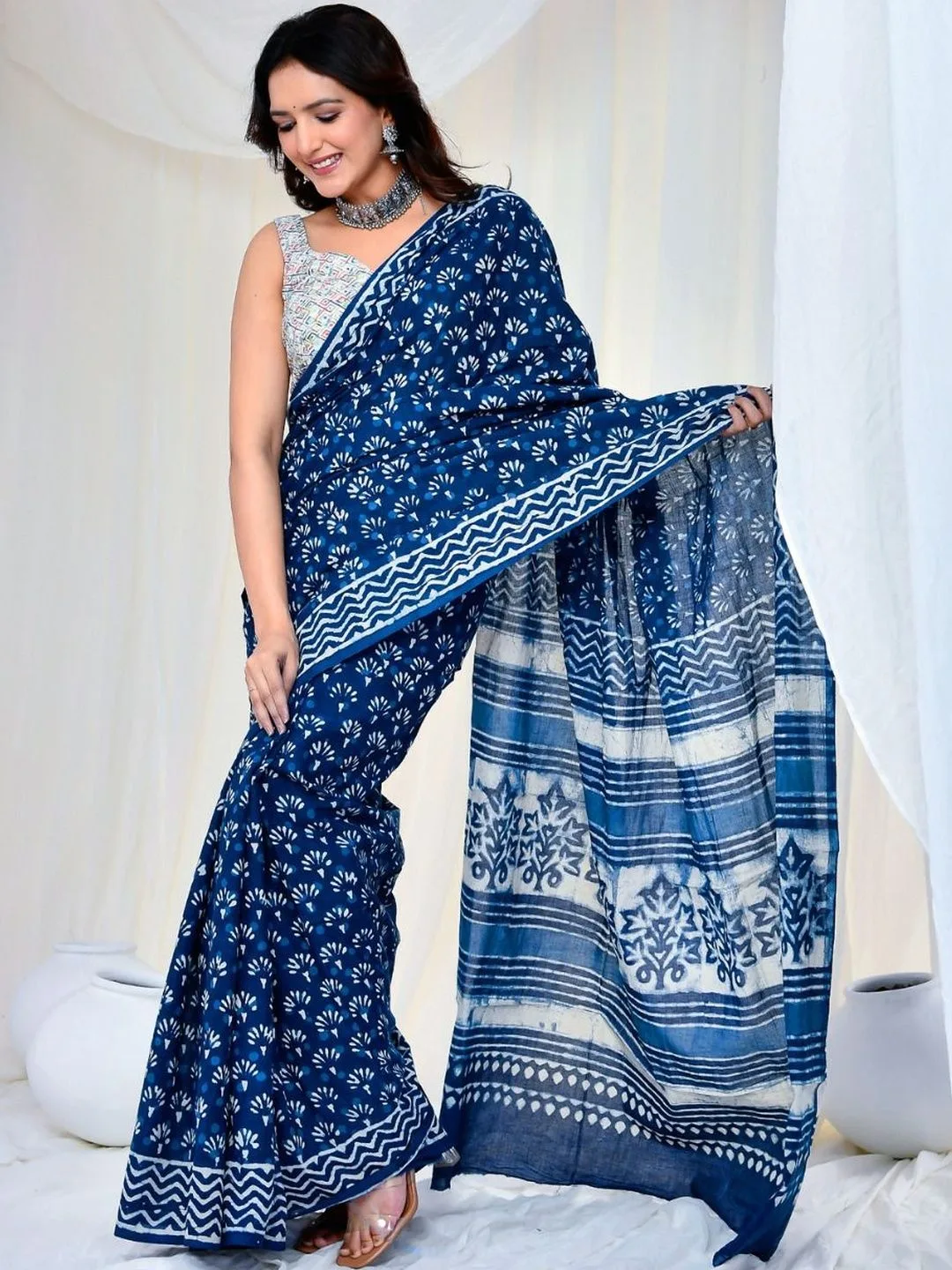 Indigo Pure Cotton Ethnic Motifs Printed Saree