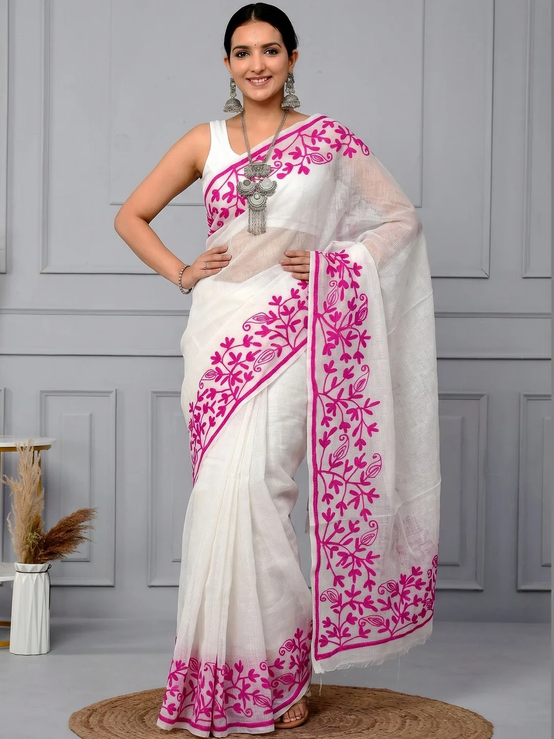 White Kota Doria Ethnic Motifs Embroidered Saree